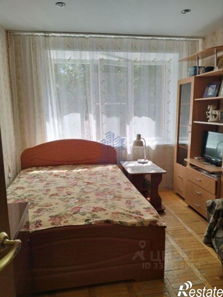 4-комн квартира пр-кт Максима Горького, 15,  д. 15