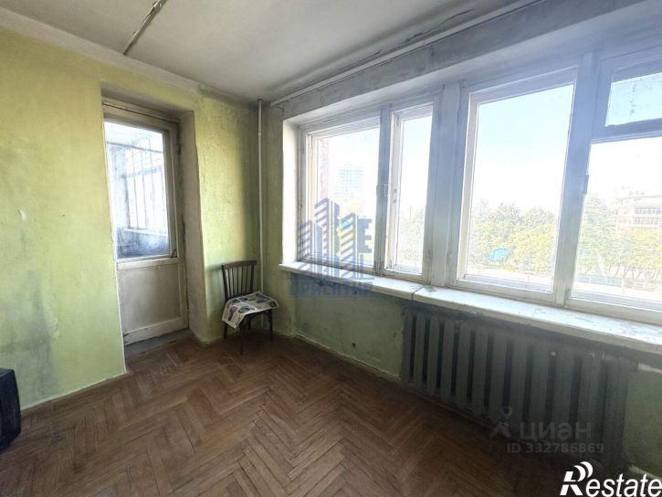 3-комн квартира пр-кт Максима Горького, 15,  д. 15