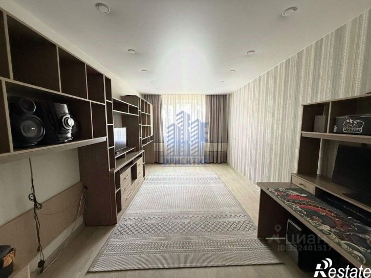 3-комн квартира ул 324 Стрелковой дивизии, 23,  д. 23