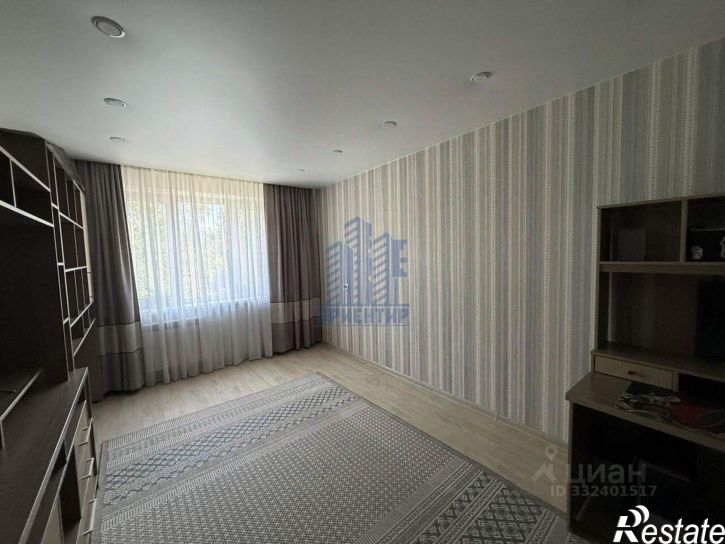 3-комн квартира ул 324 Стрелковой дивизии, 23,  д. 23