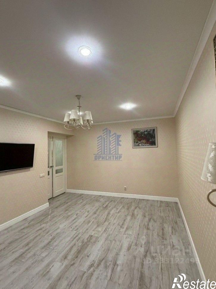 3-комн квартира ул Короленко, 18,  д. 18