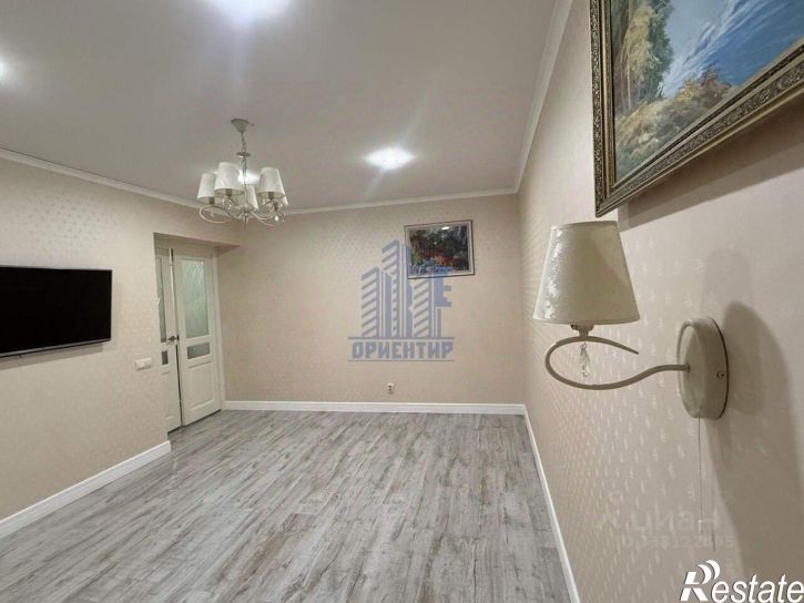 3-комн квартира ул Короленко, 18,  д. 18