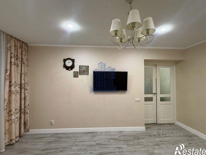 3-комн квартира ул Короленко, 18,  д. 18
