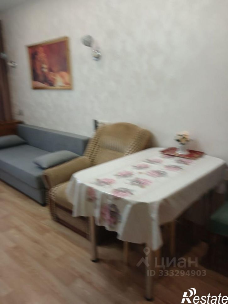 Комната ул Яноушека, 1,  д. 1