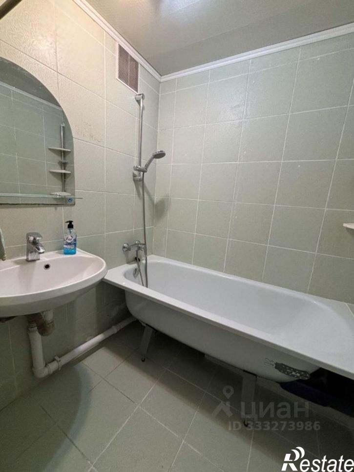 3-комн квартира ул Гузовского, 3,  д. 3