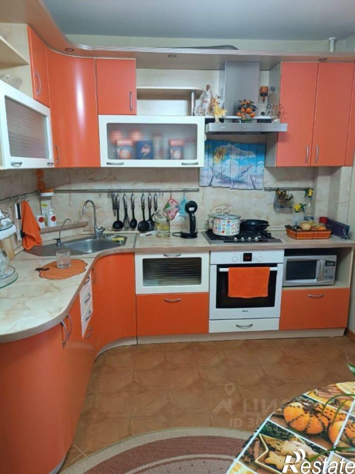 2-комн квартира ул Ленинского Комсомола, 84 1,  д. 84 1,  к. 1