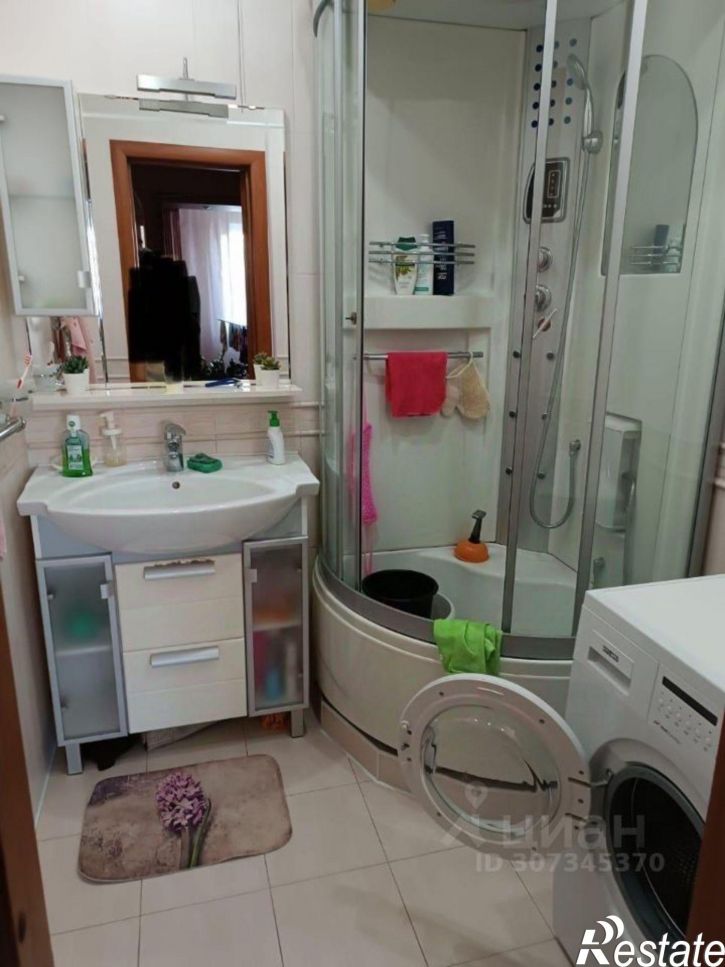 2-комн квартира ул Ленинского Комсомола, 84 1,  д. 84 1,  к. 1