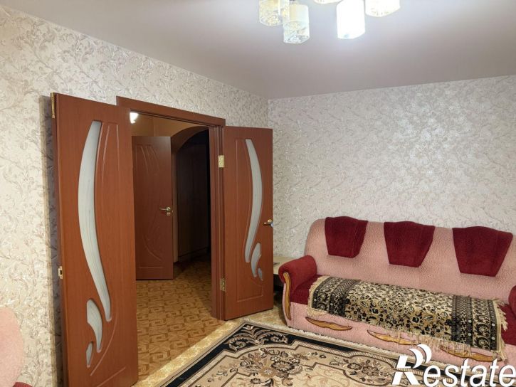 Комната проспект 9-й Пятилетки, 12,  д. 12