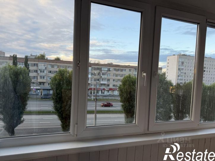 Комната проспект 9-й Пятилетки, 12,  д. 12