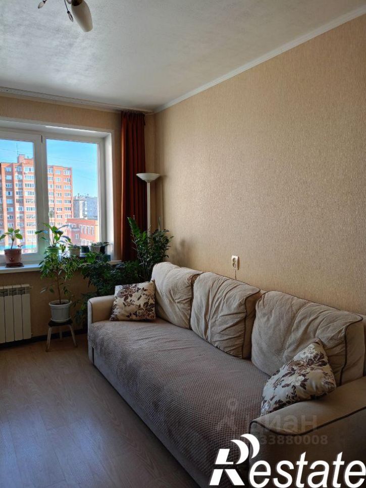 3-комн квартира улица Короленко, 22,  д. 22
