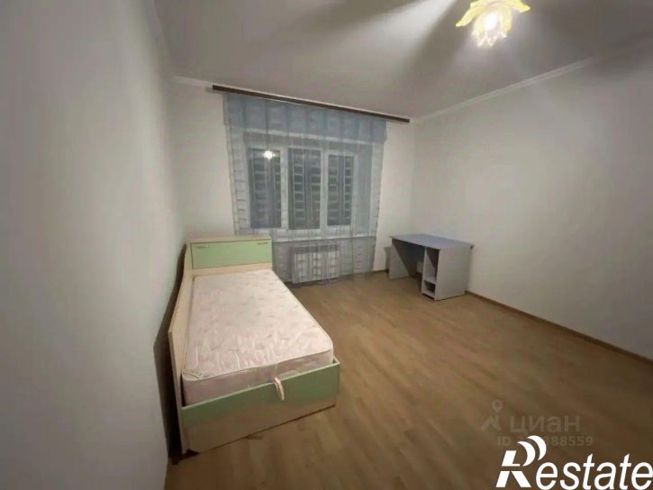1-комн квартира улица Пирогова, 12 к3,  д. 12 к3
