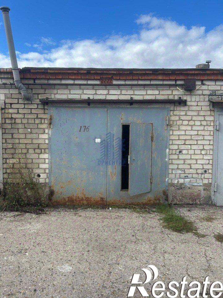 Купить гараж, место в паркинге за 1 400 000 рублей на Президентский бульвар