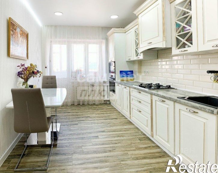 5-комн квартира улица Константина Иванова, 88,  д. 88