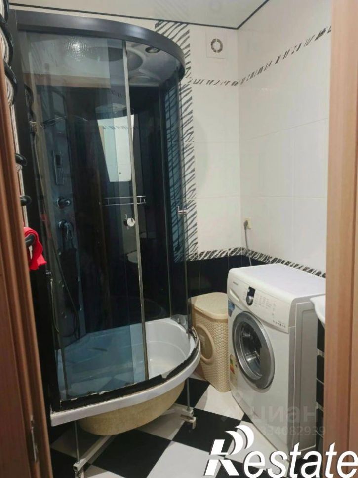 2-комн квартира Новогородская улица, 28,  д. 28