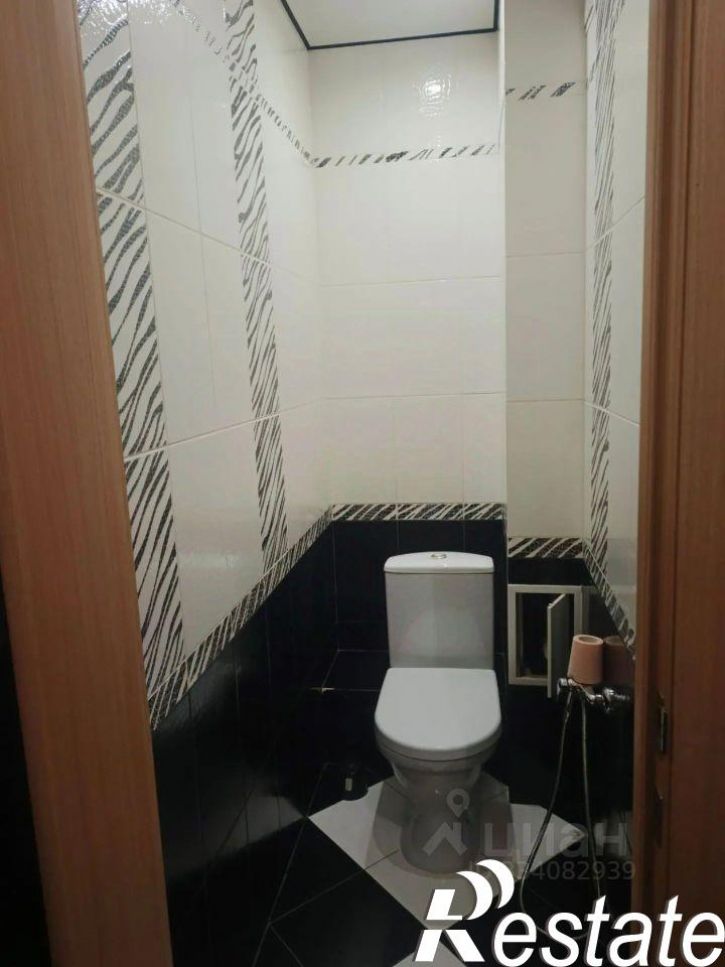 2-комн квартира Новогородская улица, 28,  д. 28