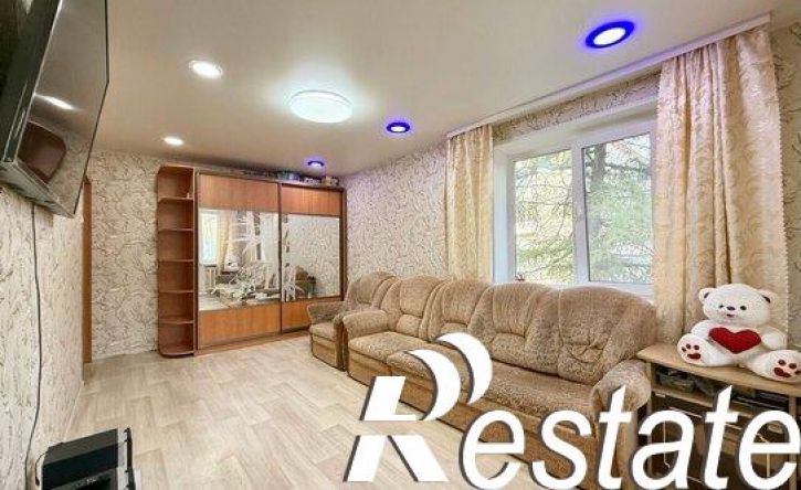 2-комн квартира улица Космонавта Николаева А.Г., 35,  д. 35