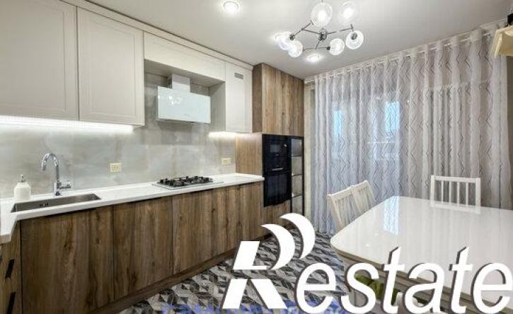 3-комн квартира улица Ленинского Комсомола, 80 к1,  д. 80 к1
