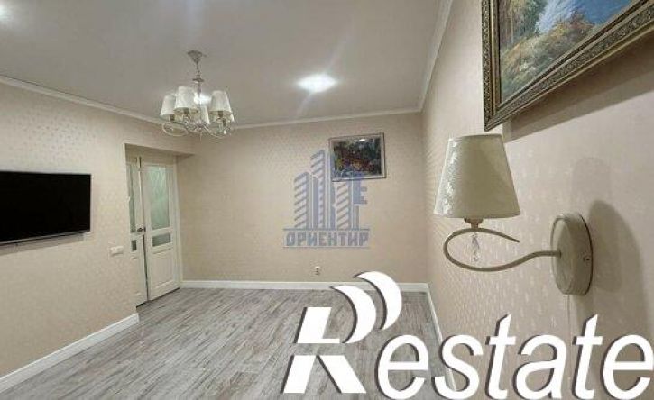 3-комн квартира улица Короленко, 18,  д. 18