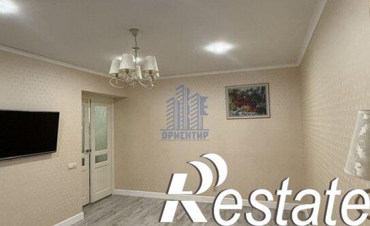 3-комн квартира улица Короленко, 18,  д. 18
