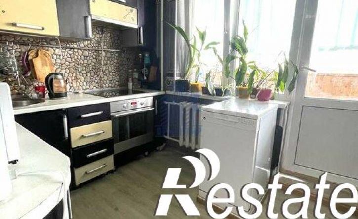 3-комн квартира улица Гагарина, 53 к1,  д. 53 к1