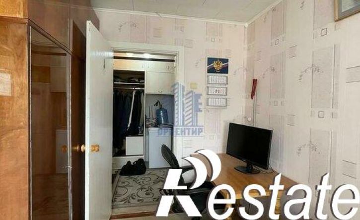 4-комн квартира улица Красина, 10,  д. 10